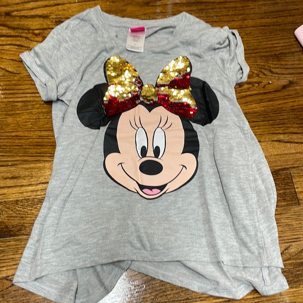 Minnie Mouse shirt